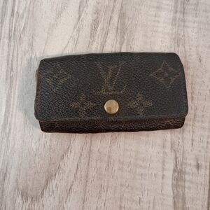 Louis Vuitton Key Case Monogram Multicle 4